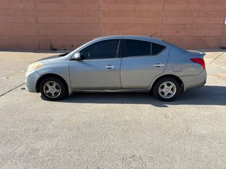 2012 Nissan Versa 1.6 SV - Exterior Side Driver Image